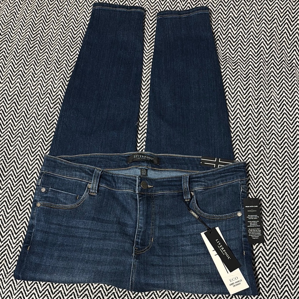 Liverpool Abby Skinny High Performance Eco Denim -Sz 13/32 Petite - NWT
